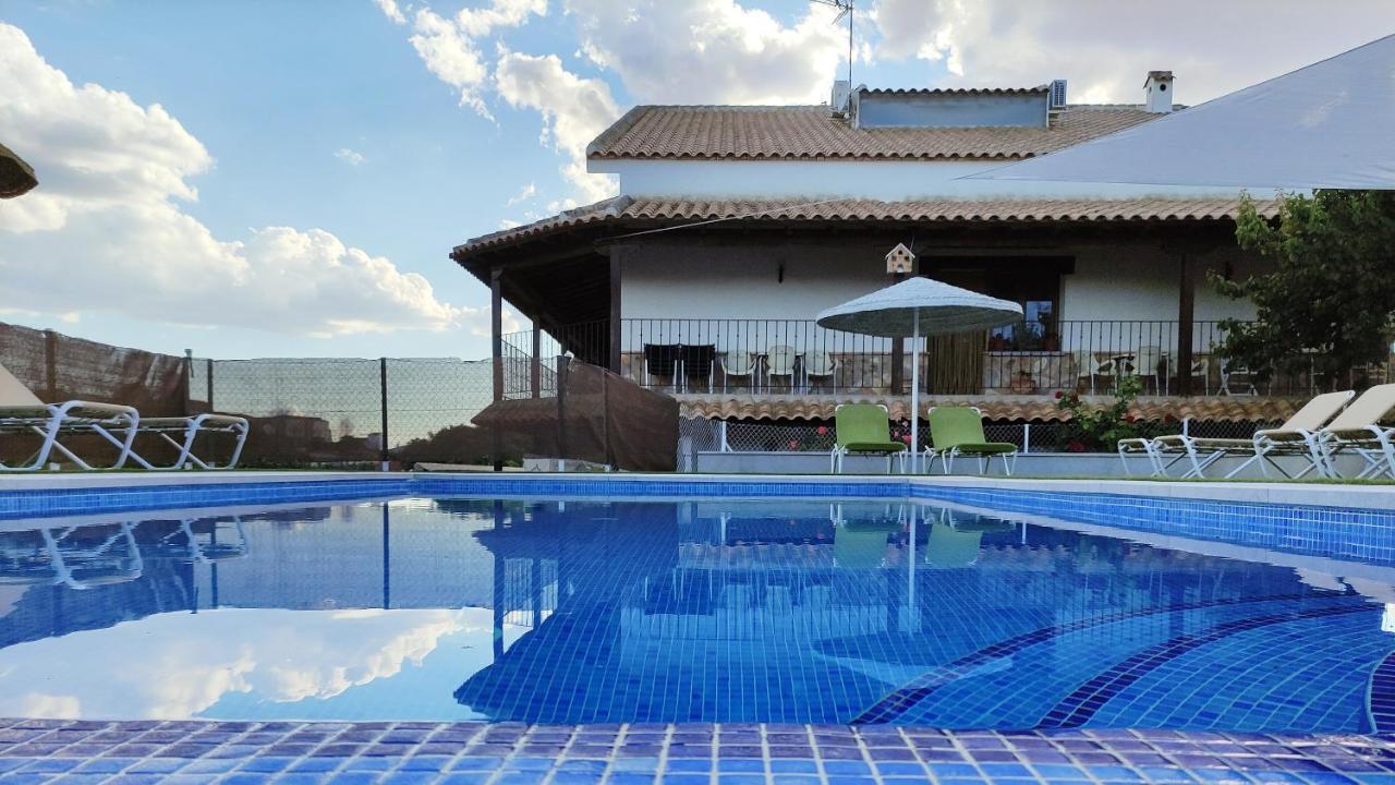 Los Laureles Casa Rural Urda Екстер'єр фото