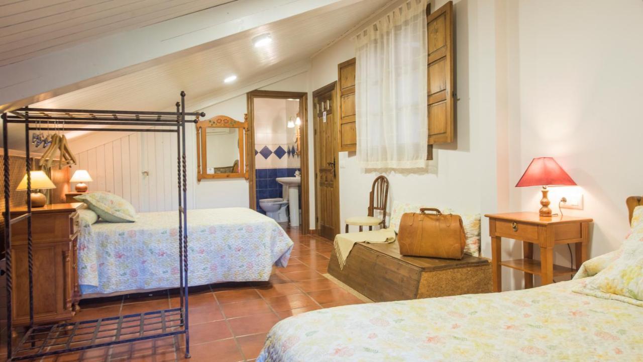 Los Laureles Casa Rural Urda Екстер'єр фото