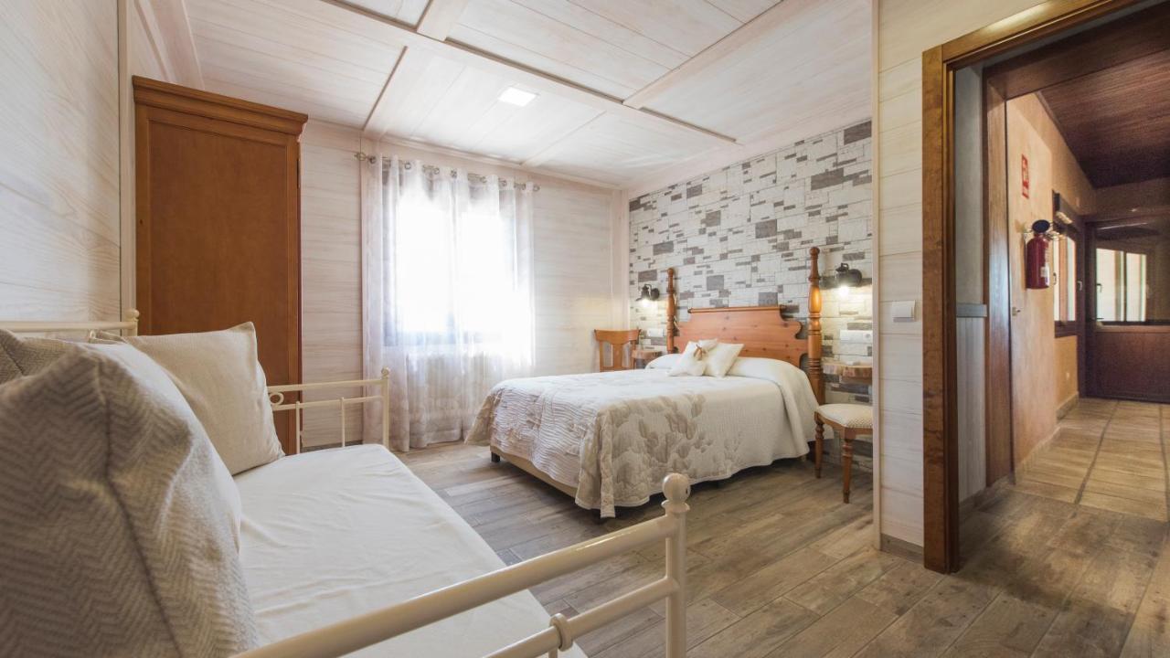 Los Laureles Casa Rural Urda Номер фото